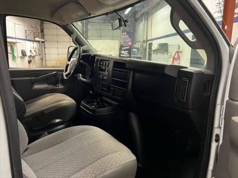 2017 Chevrolet Express 2500