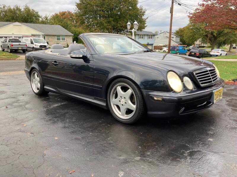 2000 Mercedes-Benz CLK for sale at CARuso Classic Cars in Tampa FL