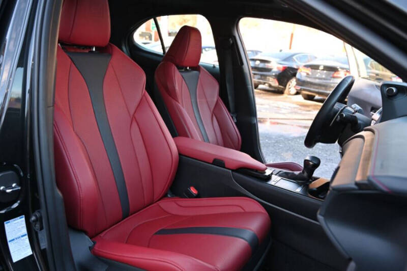 2021 Lexus UX 250h F SPORT