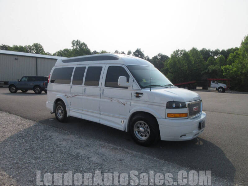 2017 GMC Savana 2500