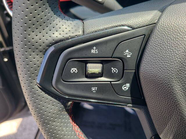 2025 Chevrolet Trax RS