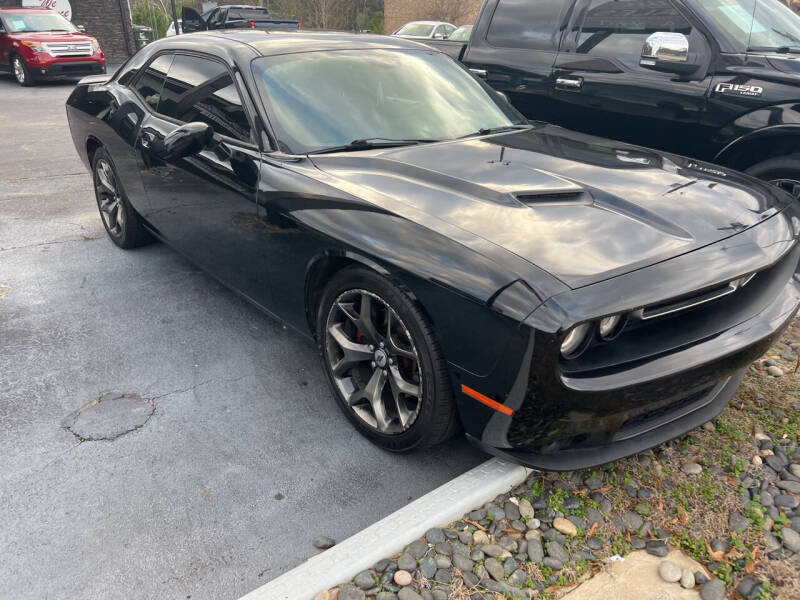 2017 Dodge Challenger SXT
