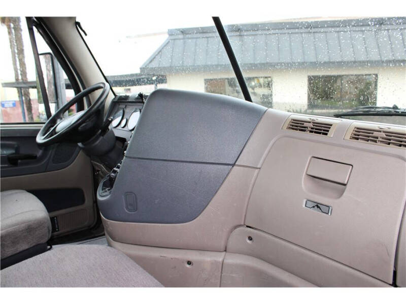 2016 Freightliner Cascadia