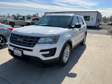 2017 Ford Explorer