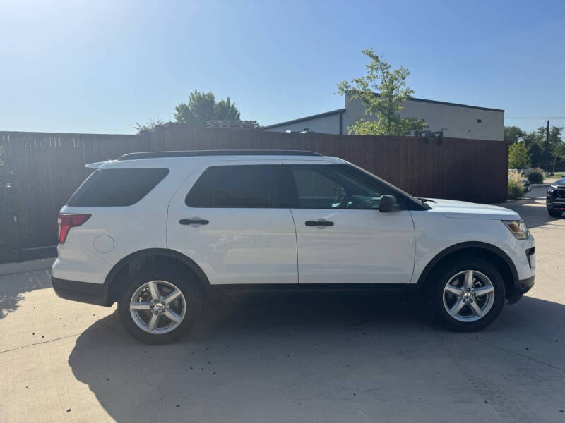 2018 Ford Explorer
