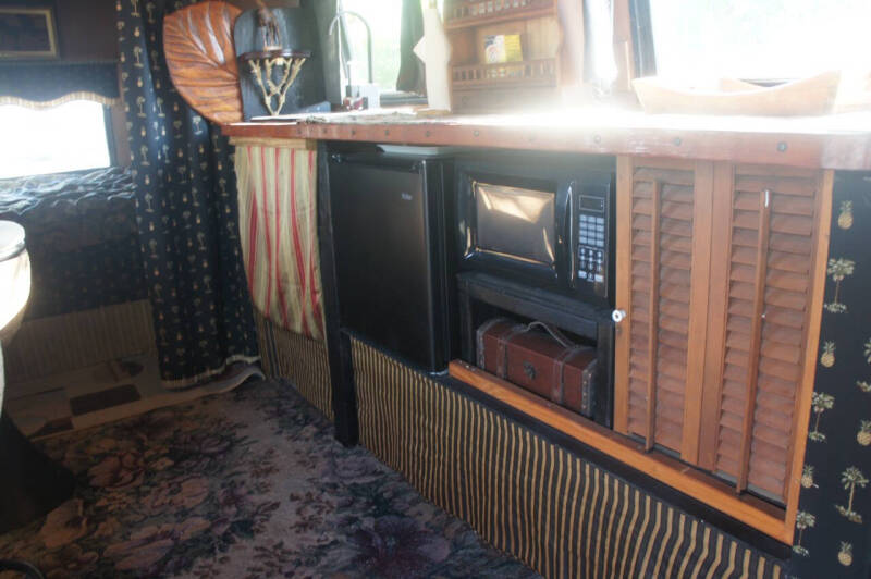 1963 Airstream Overlander 23'