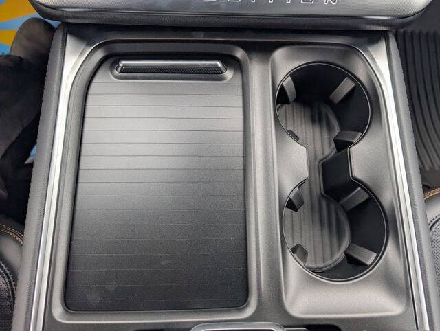 2025 Ford Expedition Tremor