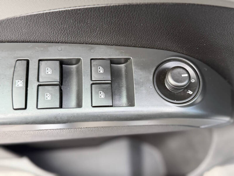 2013 Chevrolet Sonic LT Auto