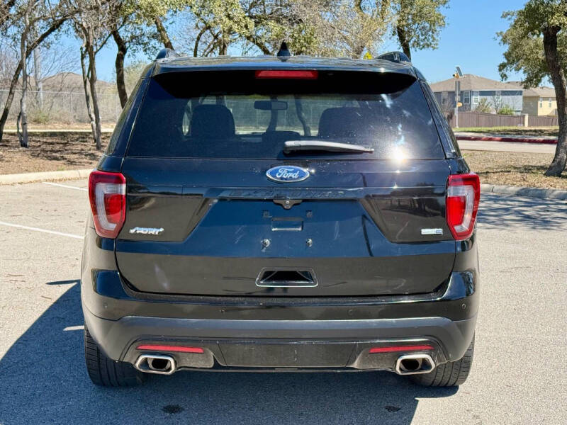 2016 Ford Explorer Sport