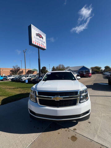 2017 Chevrolet Suburban LS