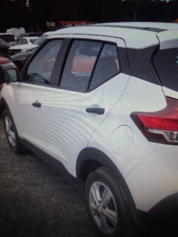 2020 Nissan Kicks S