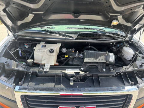 2004 GMC Savana 2500