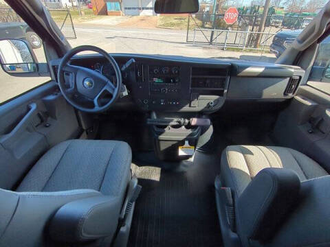 2025 Chevrolet Express 2500