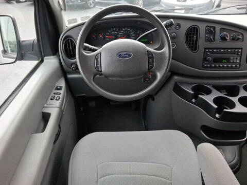 2008 Ford E-Series E-350 SD XLT