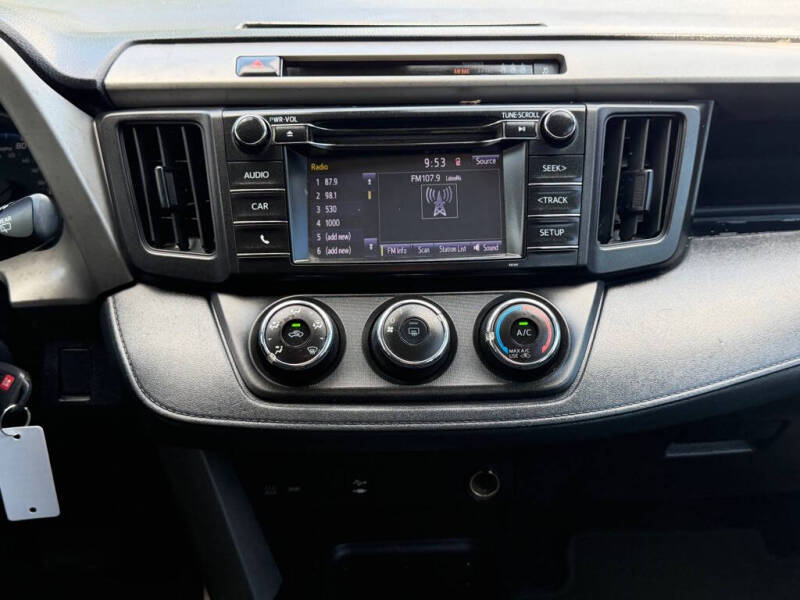 2018 Toyota RAV4 LE