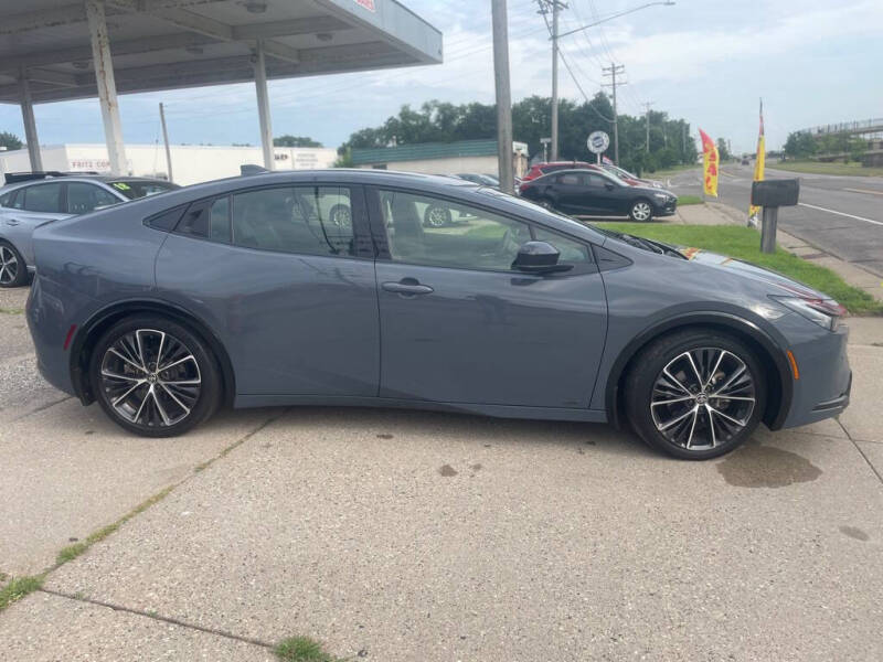 2023 Toyota Prius LE