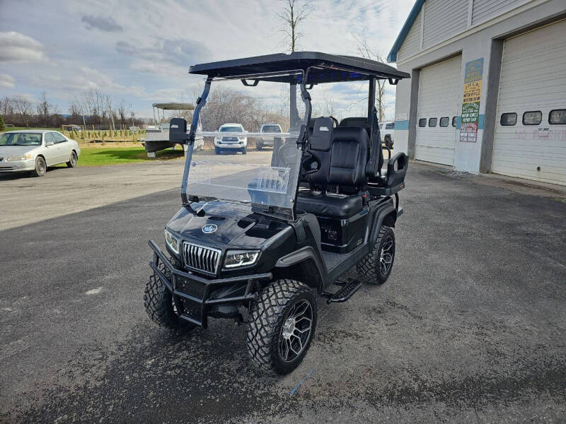 2025 Evolution Maverick 2 + 2