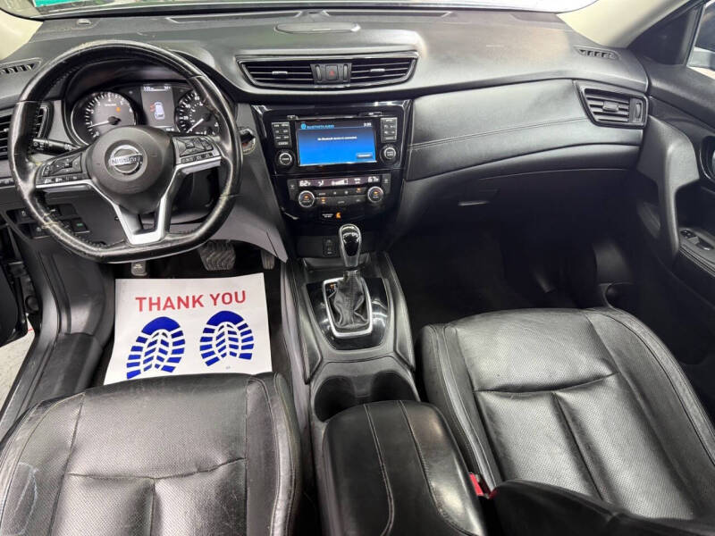 2017 Nissan Rogue SL