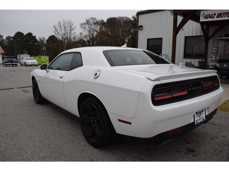 2016 Dodge Challenger R/T Plus