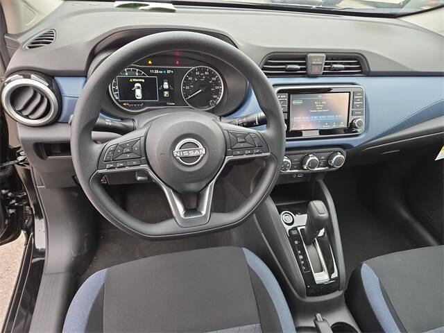 2025 Nissan Versa SV