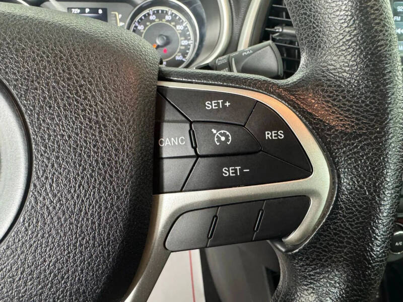 2015 Jeep Cherokee Sport