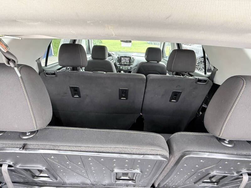 2020 Chevrolet Traverse LS - Photo 13