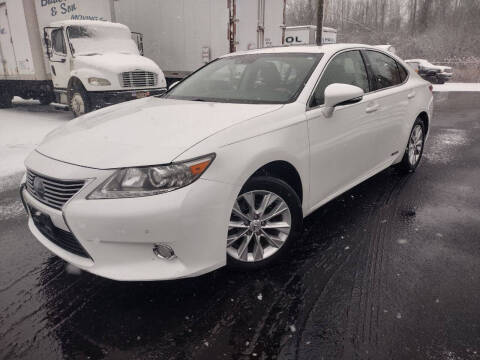 2013 Lexus ES 300h for sale at Elbrus Auto Brokers, Inc. in Rochester NY