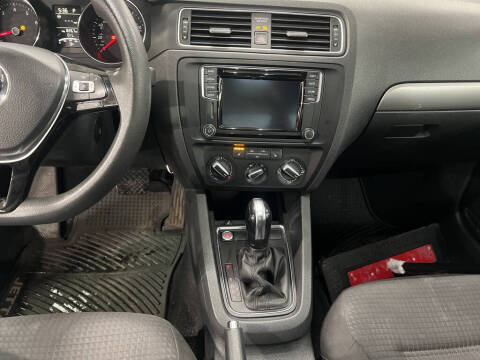 2016 Volkswagen Jetta