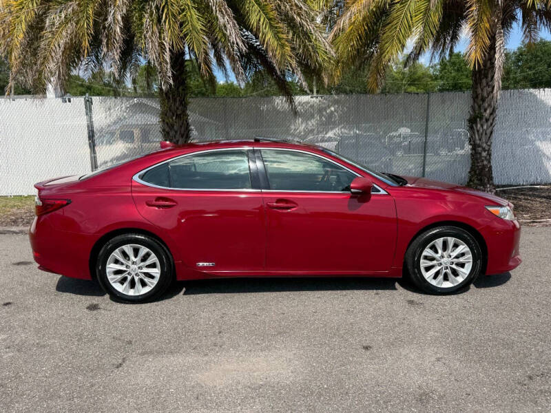 2015 Lexus ES 300h