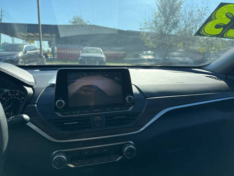 2023 Nissan Altima 2.5 SV