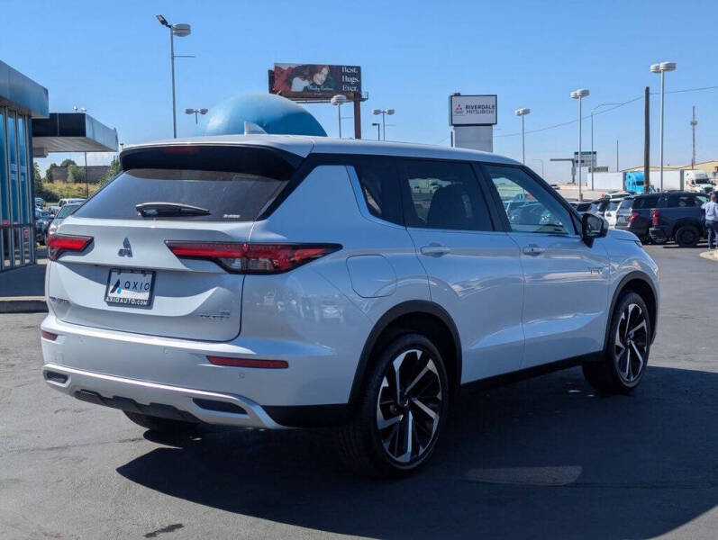 2025 Mitsubishi Outlander PHEV SE