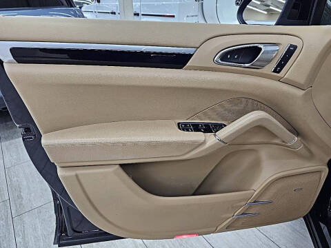 2014 Porsche Cayenne S Hybrid