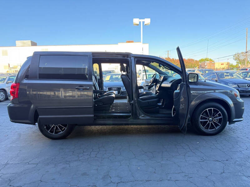 2017 Dodge Grand Caravan GT