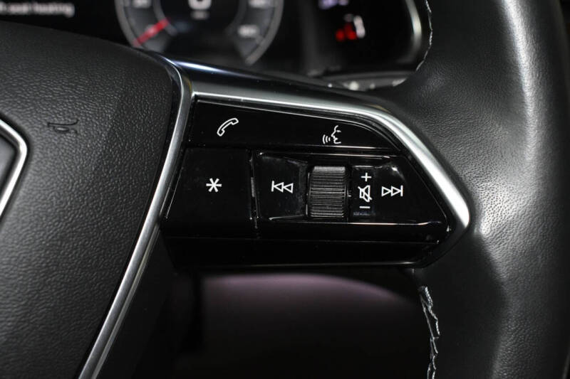 2022 Audi A6 quattro Premium Plus 55 TFSI