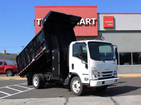2023 Isuzu NPR-HD