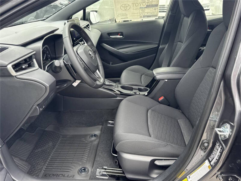 2026 Toyota Corolla Hatchback SE