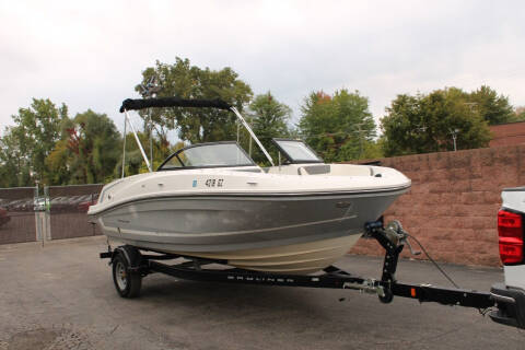 Bayliner VR5 Bowrider Image