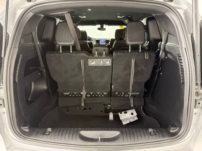 2020 Chrysler Pacifica Launch Edition