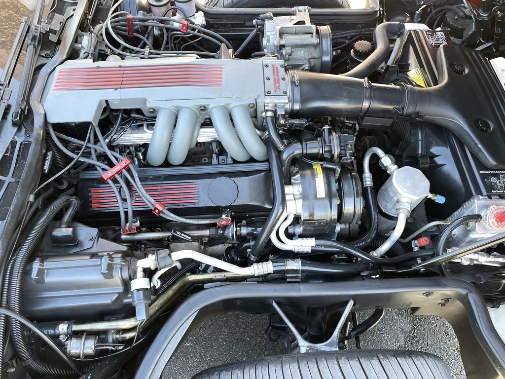 1985 Chevrolet Corvette 16