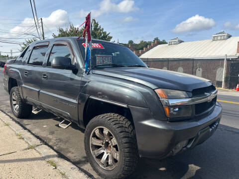 2003 Chevrolet Avalanche for sale at Deleon Mich Auto Sales in Yonkers NY