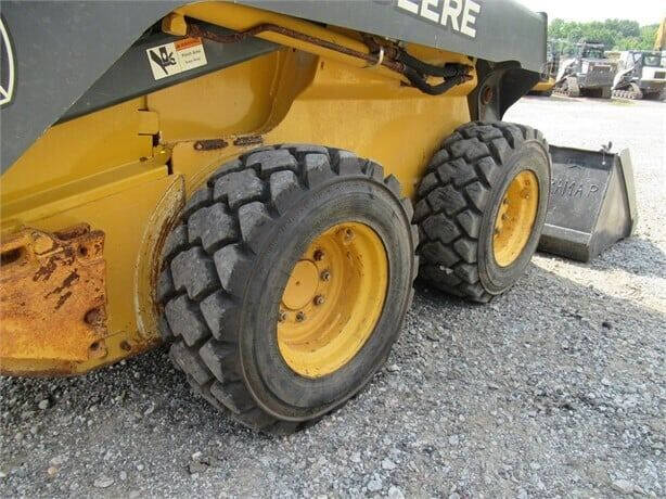 2012 John Deere 326D