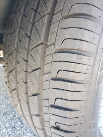 2005 Ford Thunderbird Deluxe