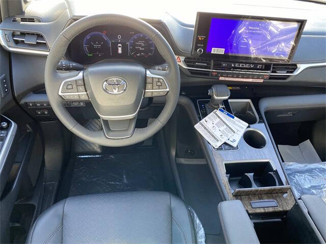 2026 Toyota Sienna Limited 7-Passenger