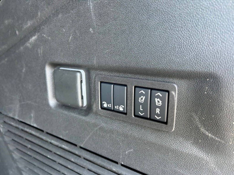 2025 GMC Yukon XL AT4 Ultimate