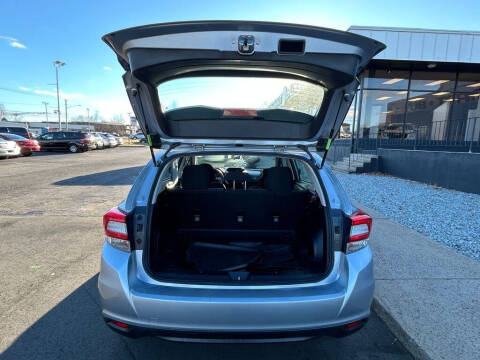 2019 Subaru Impreza 2.0i