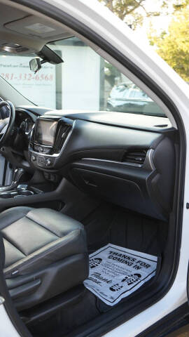 2018 Chevrolet Traverse LT Cloth