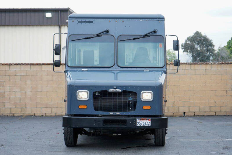 2020 Freightliner MT45 Chassis