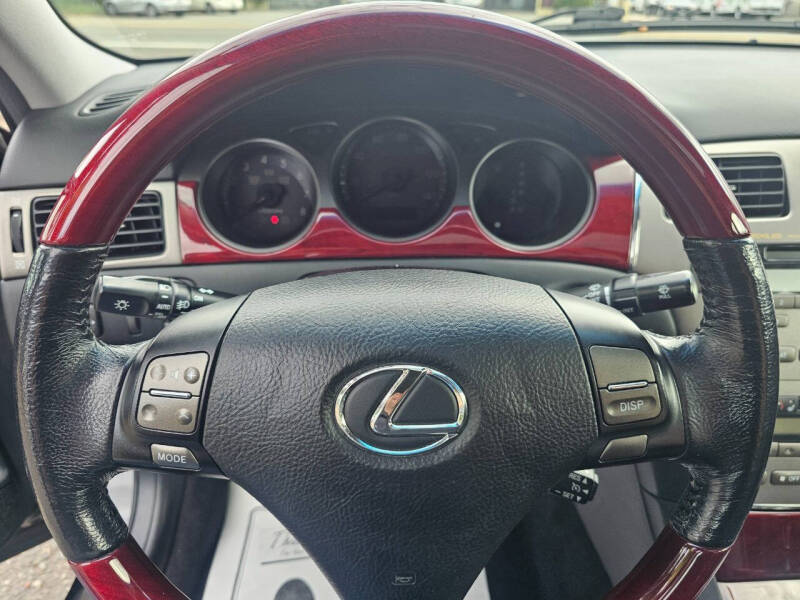 2005 Lexus ES 330