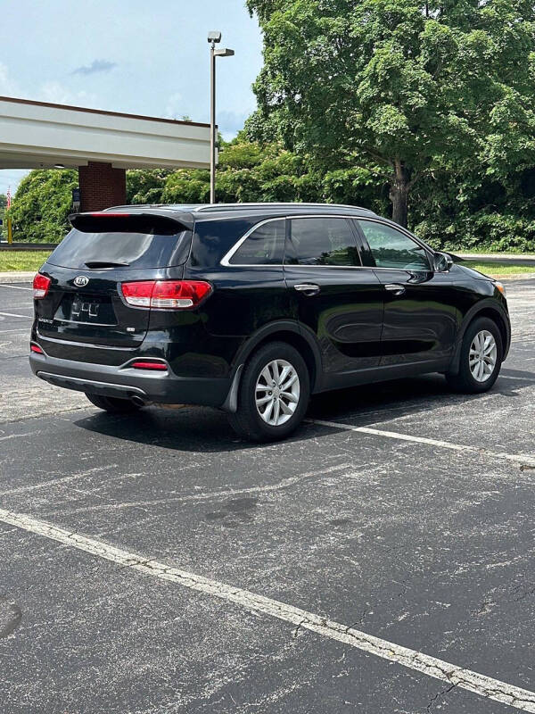 2016 Kia Sorento LX