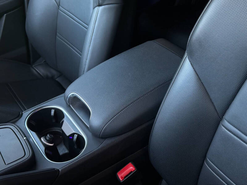 2023 Porsche Cayenne Coupe Platinum Edition